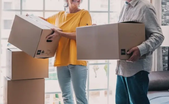 How Northampton Local Movers Help Simplify Senior Relocations