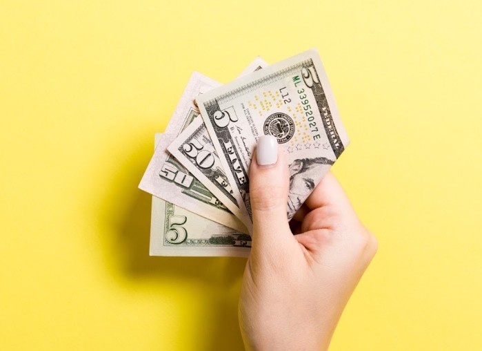 Real Investment Advice for Beginners: Where to Put Your Money First