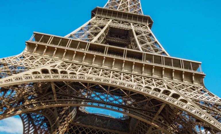 Eiffel Tower Tickets 2026: Summit, Second Floor or Stairs?